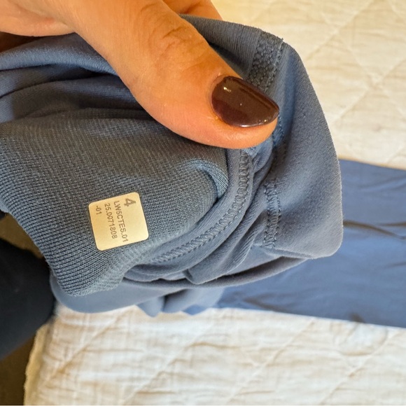 Lululemon Align 28” High Rise Leggings in Washed Denim - Picture 6 of 6